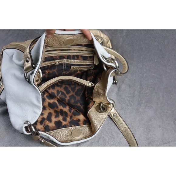 B Makowsky Shoulder Bag Womens Medium Gold White Leather Zip Purse Handbag - Picture 4 of 11